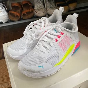 Size 6 Puma Shoes